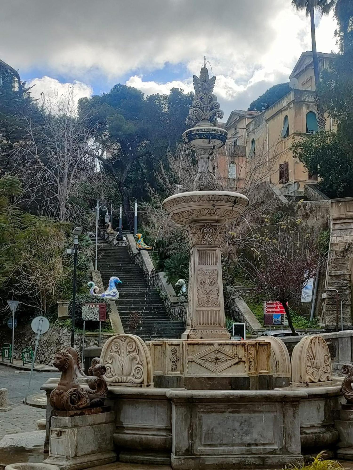 Fontana Falconieri Boutique Hotel Messina Eksteriør bilde